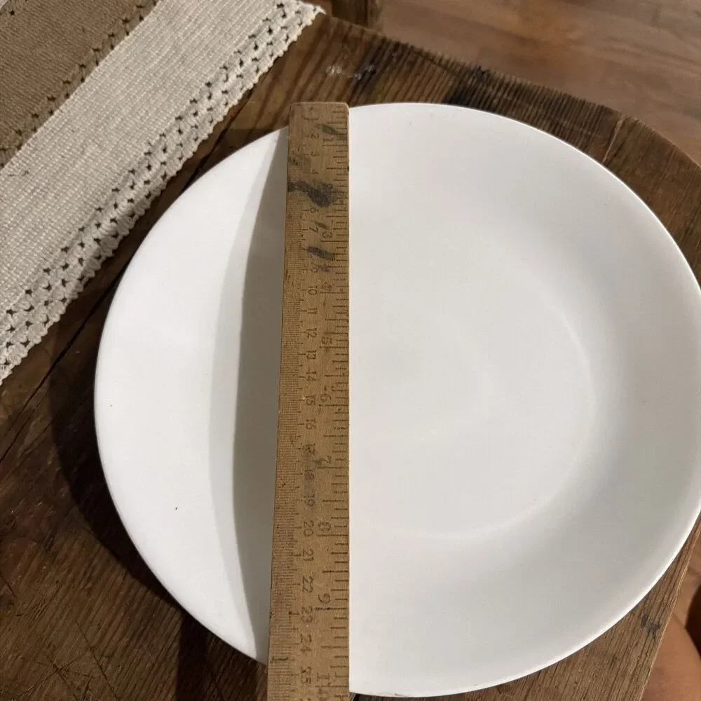 Set of 8 Dinner Plates 10.25